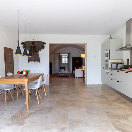 Les Canisses, Magnifique Appartement Avec Terrasse Au Coeur D'Uzès Kültér fotó